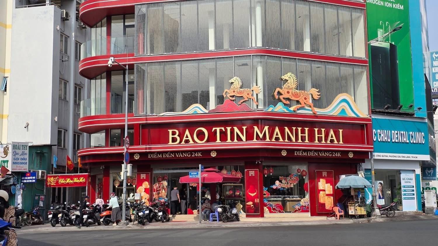 BÁN GÓC 3 MẶT TIỀN CỐNG QUỲNH-Q1-5 TẦNG CHO THUÊ 720TR/ GIÁ 320 TỈ