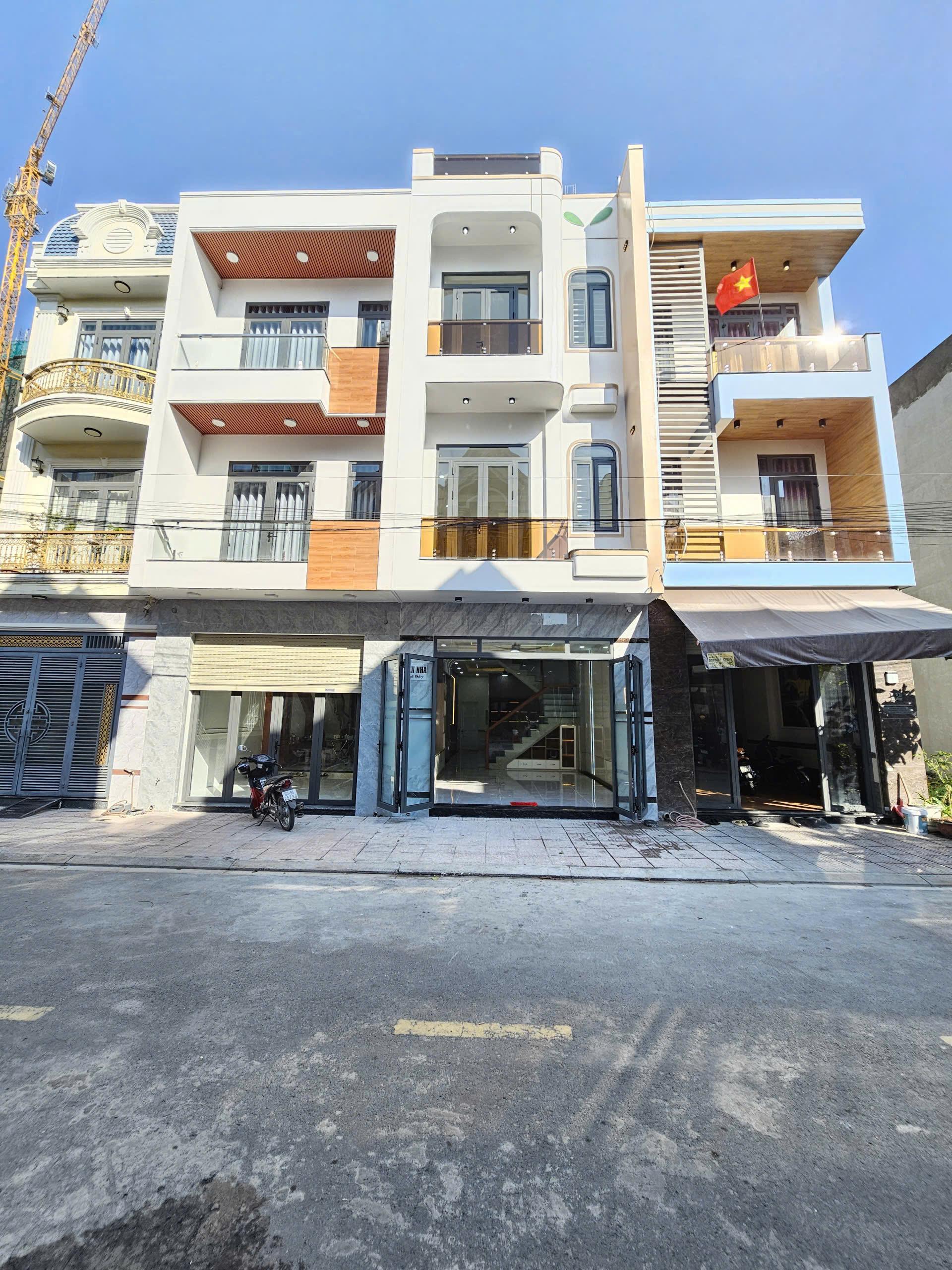 Bán nhà mới 1T2L 4.5x15m, đường N KDC Lê Phong 2 p.Tân Đông Hiệp gần Vincom 550