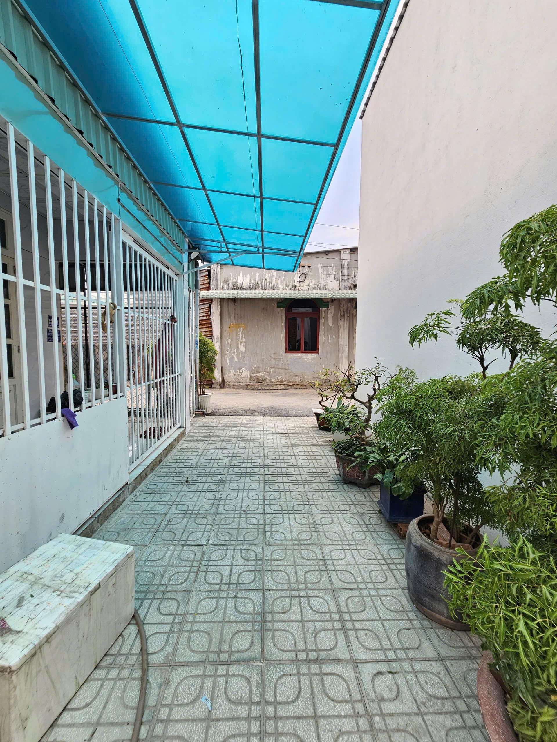 Bán đất 5.3x23m, hẻm Nguyễn Thái Học p. Dĩ An gần chợ Dĩ An 1