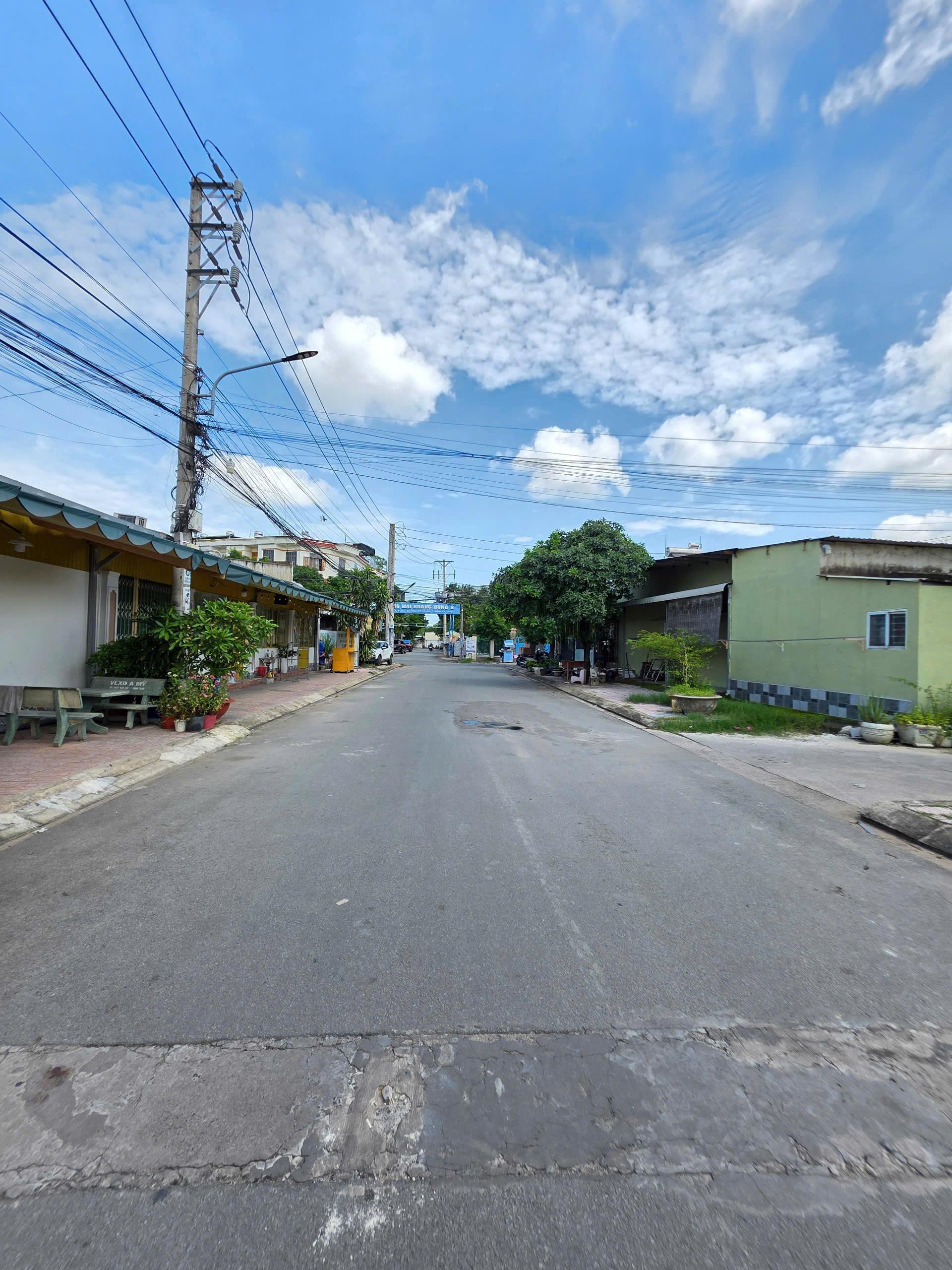Bán đất 5.4×11.4m, đường N7 KDC Lê Phong p. Đông Hòa