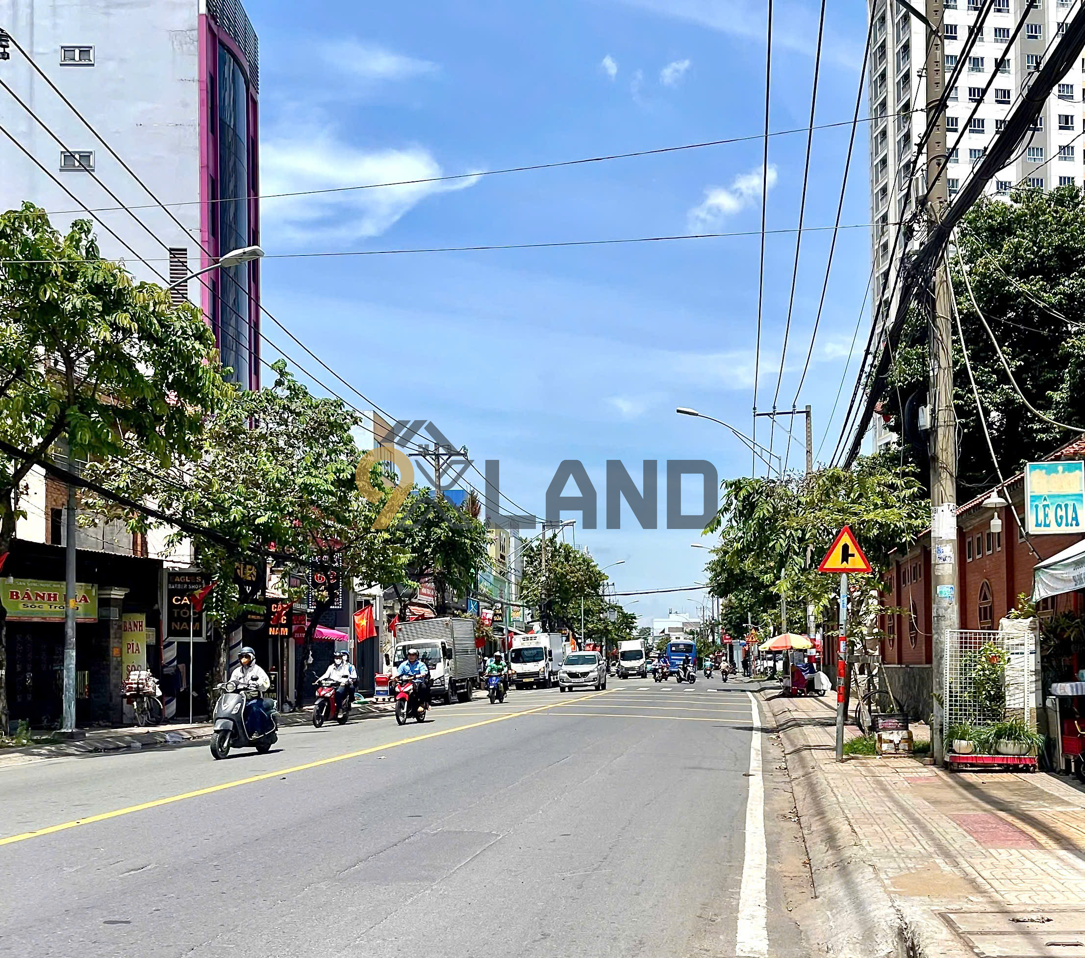 ĐẤT MẶT TIỀN ĐẶNG VĂN BI 5,4X24 GIÁ 24,4 TỈ
