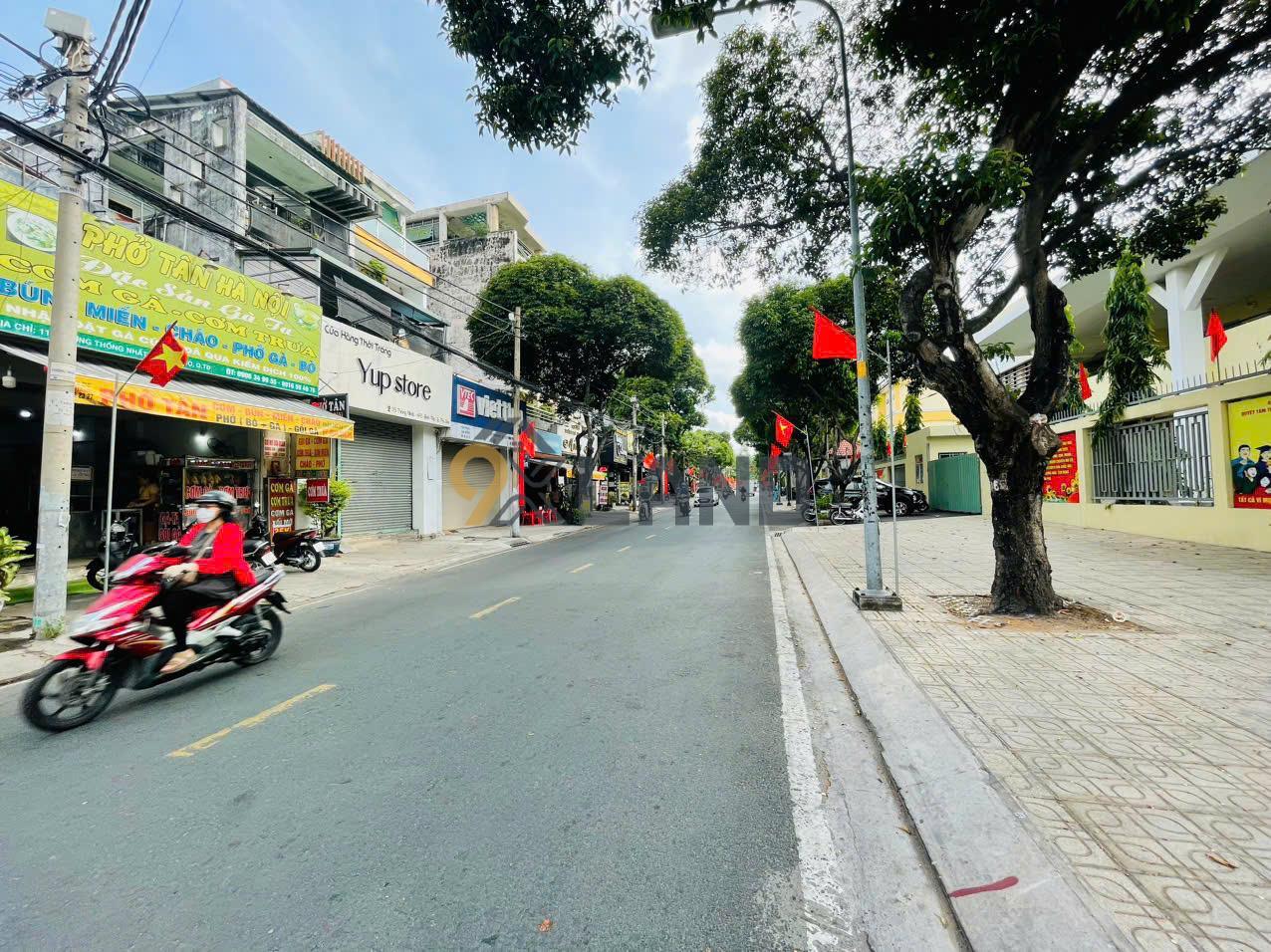NHÀ  87 THỐNG NHẤT- SIÊU HIẾM- BÁN NHÀ 2 MẶT TIỀN KINH DOANH 1T1 – NGAY GA METRO THỦ ĐỨC- 135.6M2 – 25 tỉ