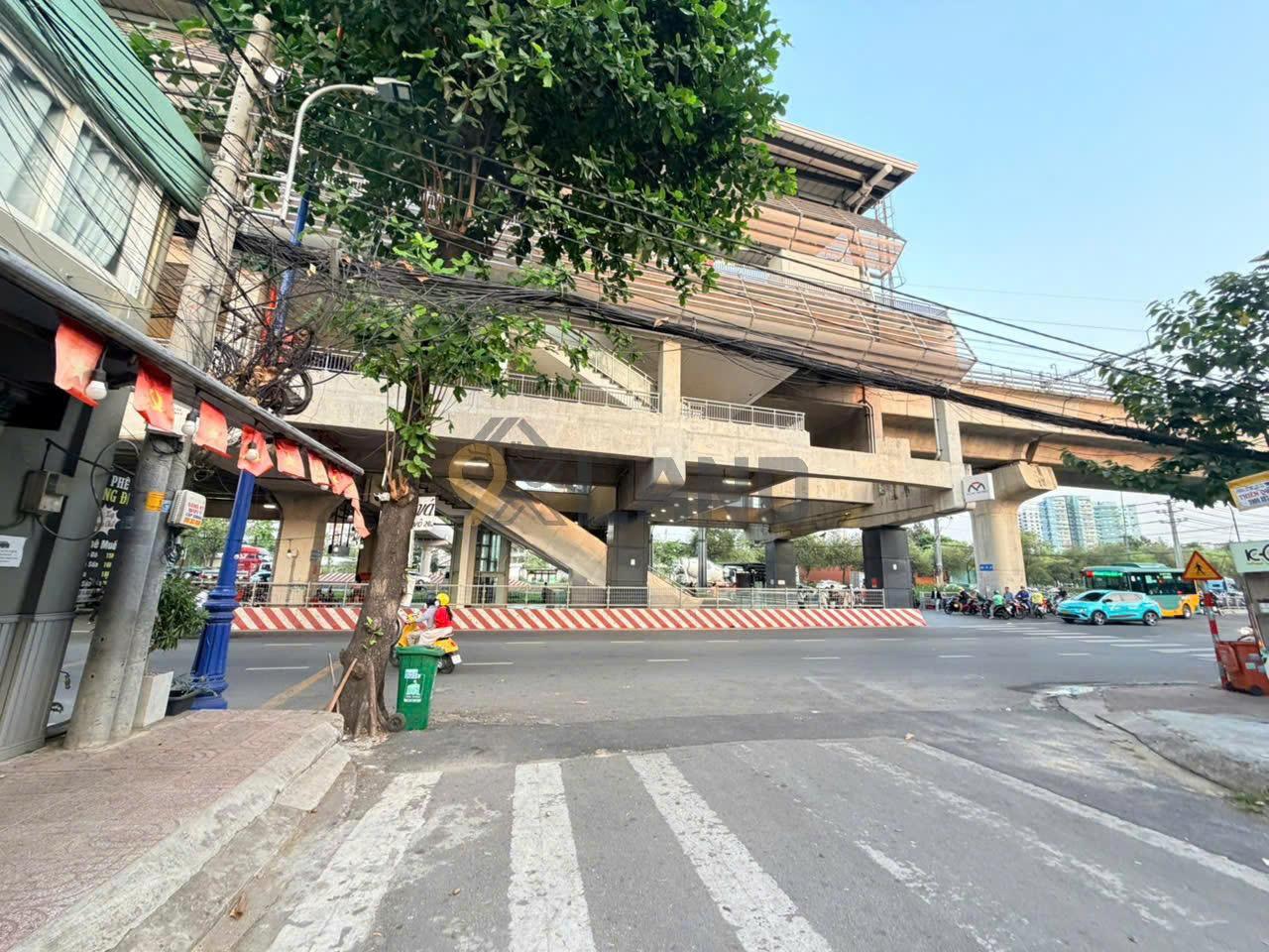SIÊU RẺ – NHÀ NGAY METRO BÌNH THÁI – ĐƯỜNG NGUYỄN VĂN BÁ – 103M2 -8 tỉ-4,5x27m