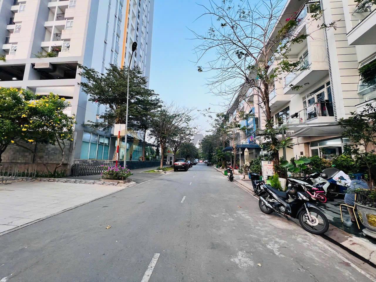 NHÀ KHU DÂN CƯ HIM LAM PHÚ ĐÔNG – GẦN PHẠM VĂN ĐỒNG – 92.5M2