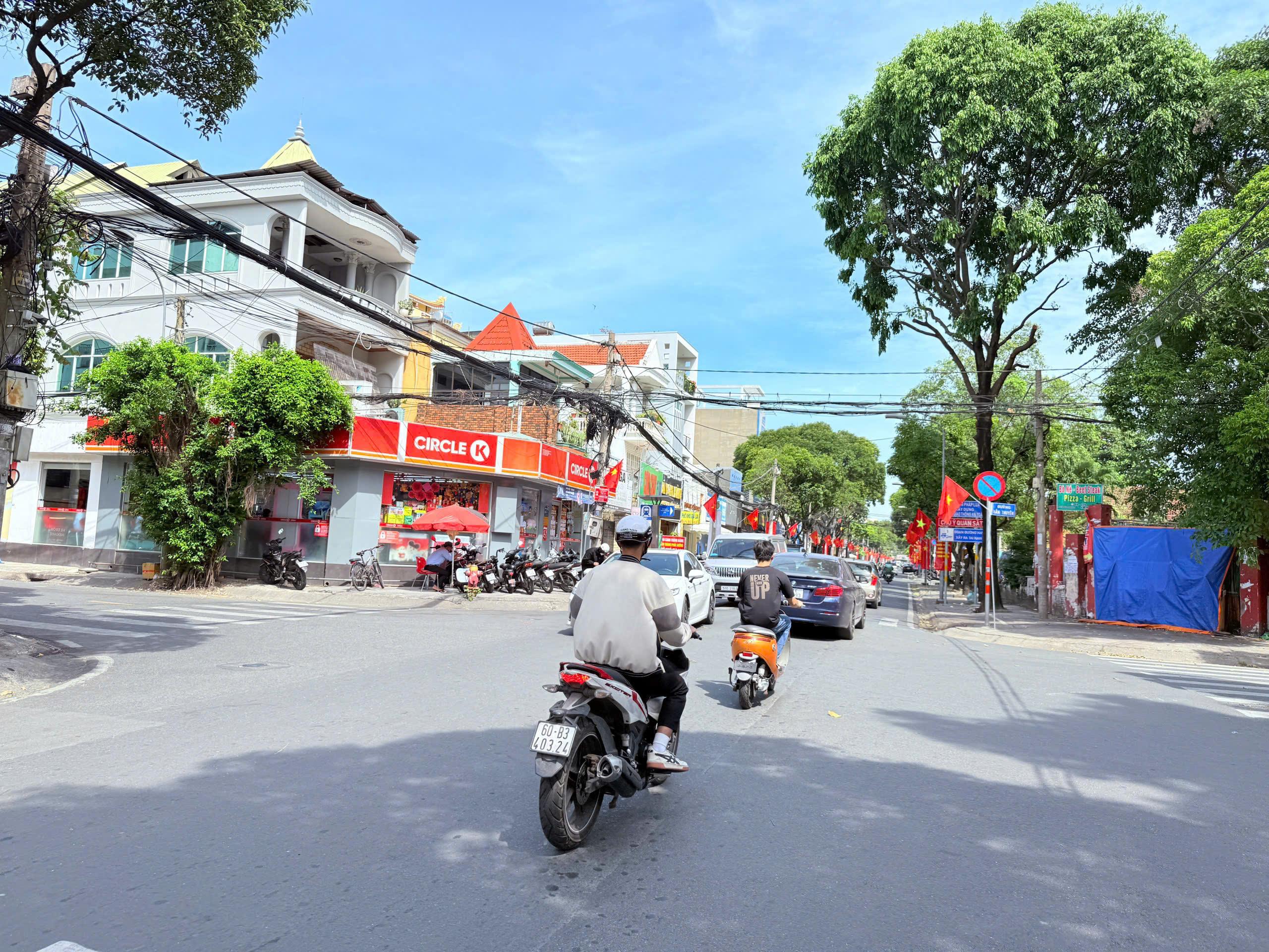 ĐẤT MẶT TIỀN THỐNG NHẤT – 47.5X12,5  – GIÁ 92 TỈ