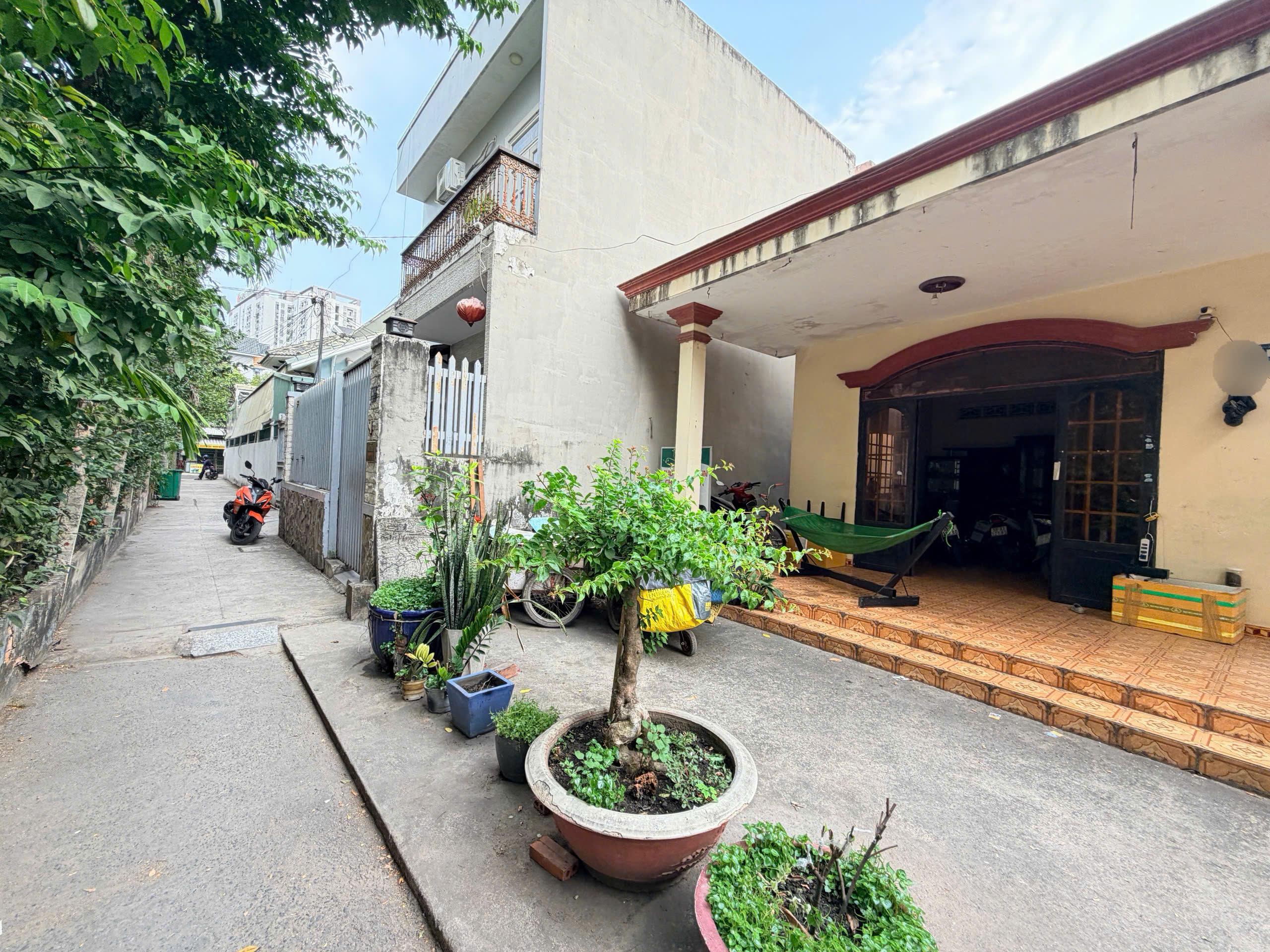 KHUÔN NHÀ CŨ 25X23 – 553M2 GIÁ CHỈ 24,7 TỈ- QUÁ RẺ!!!!