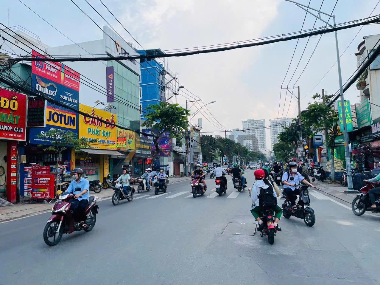 NHÀ MT ĐẶNG VĂN BI- 60 tỉ – 15,6×25,2m- cho thuê 50tr.
