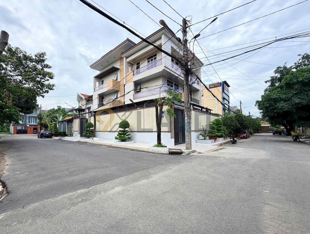 BÁN NHÀ BIỆT THỰ 3TẦNG- XÂY KIÊN CỐ- KHU VIP – ĐƯỜNG LINH TRUNG – 170,6M2 NGANG 8M